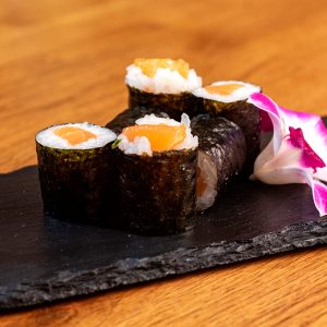 Hosomaki με σολομό